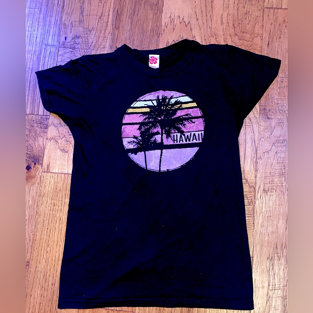 Black Hawaii shirt, white purple, pink, blue, and yellow